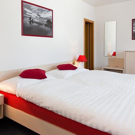 Hotel Du Port - Free Parking - Breakfast Included Estavayer-le-lac Exterior foto