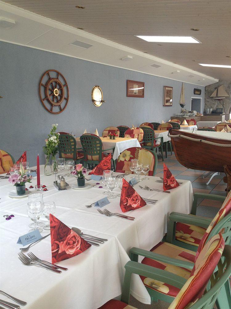 Hotel Du Port - Free Parking - Breakfast Included Estavayer-le-lac Exterior foto